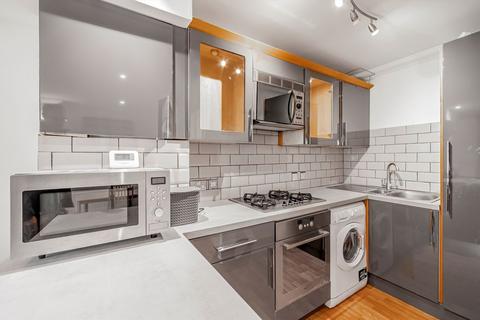 2 bedroom flat for sale, Westminster Bridge Road, London SE1