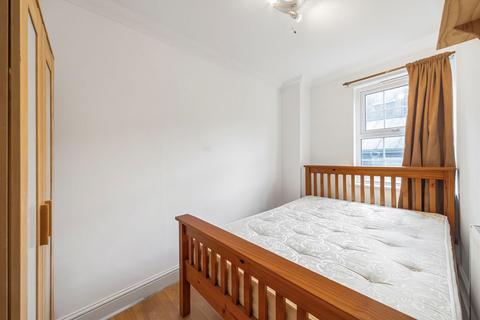 2 bedroom flat for sale, Westminster Bridge Road, London SE1
