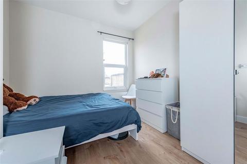 1 bedroom flat to rent, Ridley Road, London SW19