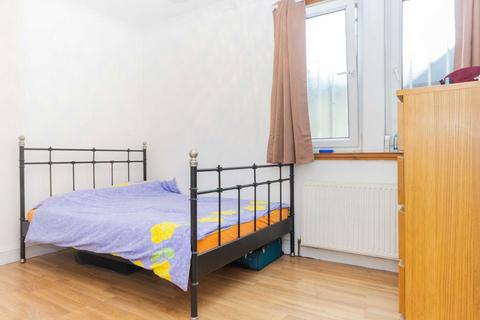 1 bedroom flat to rent, The Vale, London W3