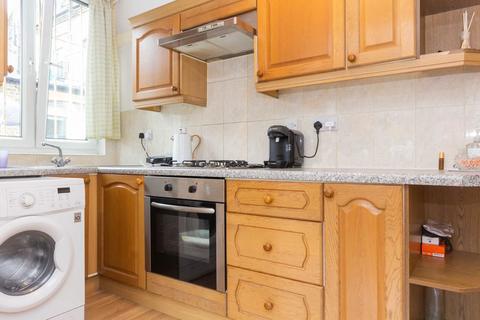 1 bedroom flat to rent, The Vale, London W3