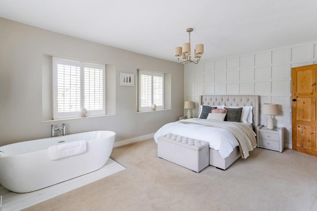 Main Bedroom