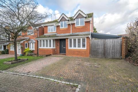 4 bedroom detached house to rent, West End,  Woking,  GU24