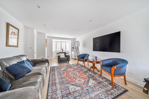 4 bedroom detached house to rent, West End,  Woking,  GU24