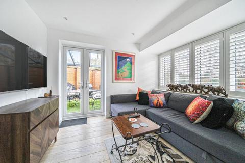 4 bedroom detached house to rent, West End,  Woking,  GU24