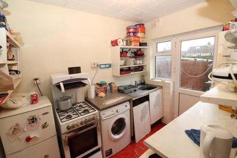 2 bedroom semi-detached bungalow for sale, Rose Avenue, Rushden NN10