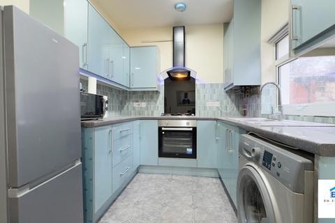 3 bedroom terraced house for sale, Barkby Road, Leicester LE4