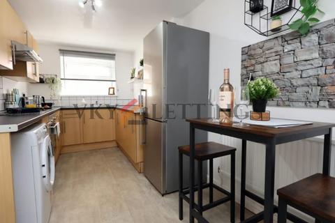 3 bedroom terraced house to rent, Cyfarthfa Street, Cardiff CF24