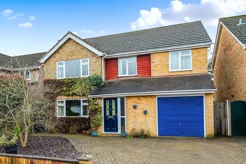 4 bedroom detached house for sale - Lucas Close, Hampshire GU46