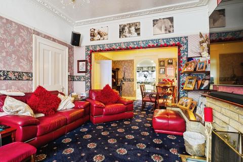 6 bedroom end of terrace house for sale, Willsons Road, Ramsgate CT11