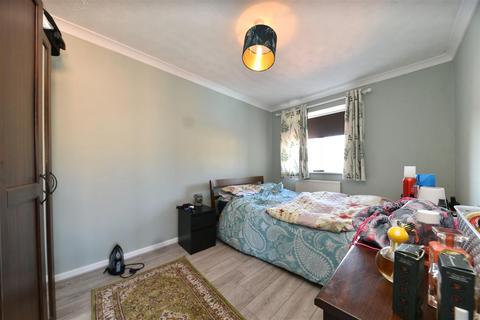 3 bedroom end of terrace house for sale, Keller Close, Stevenage