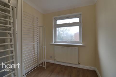 undefined, Tweed Road, SLOUGH