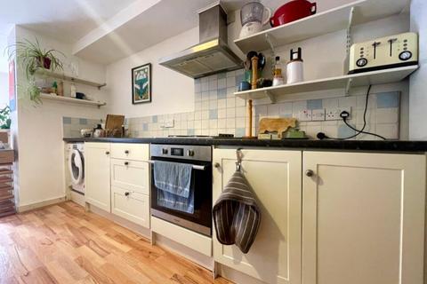 1 bedroom apartment to rent, Sutton Lane, London, W4