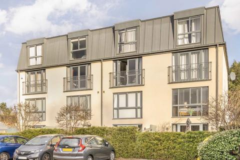 2 bedroom maisonette for sale, Station Road, Hampton TW12