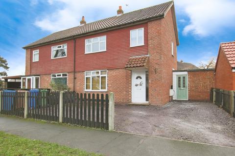 3 bedroom semi-detached house for sale, Oak Tree Estate, Preston, HU12 8UU