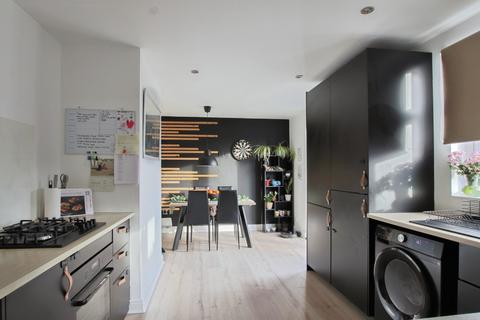 3 bedroom semi-detached house for sale, Oak Tree Estate, Preston, HU12 8UU