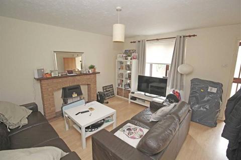3 bedroom semi-detached house to rent, Shepperds Green, Shenley Church End, Milton Keynes, MK5