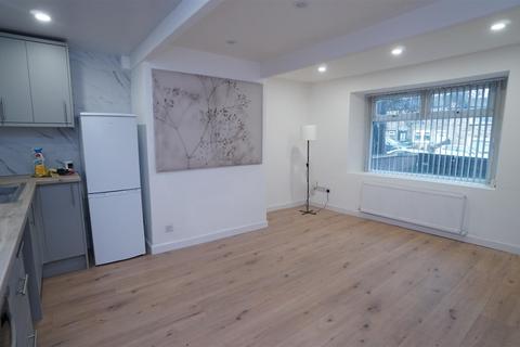 2 bedroom terraced house for sale, Little Horton Lane, Bradford