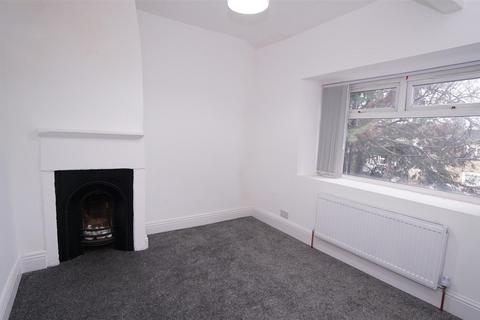 2 bedroom terraced house for sale, Little Horton Lane, Bradford