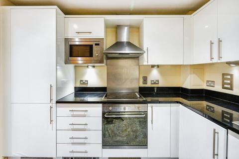 1 bedroom flat to rent, Long Lane London Bridge SE1