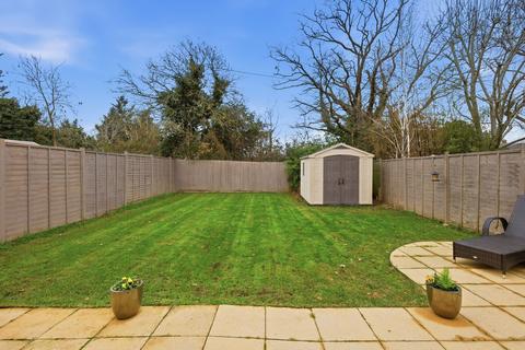 4 bedroom semi-detached house for sale, Maple Lane, Wickford, SS11