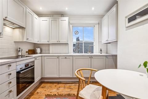2 bedroom apartment for sale, Vardens Road, SW11