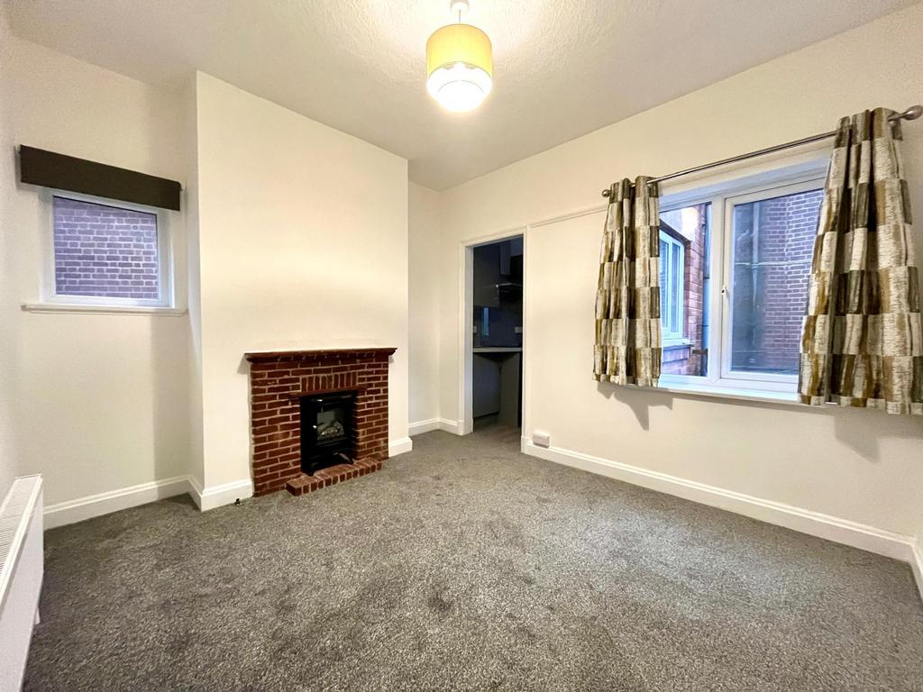 2 bed flat