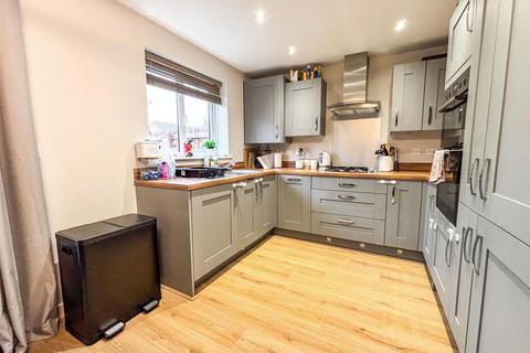 3 bedroom terraced house for sale, Red Kite Way, Raunds, Wellingborough