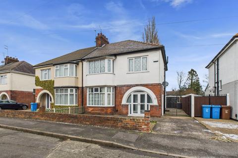 4 bedroom semi-detached house for sale, Strathmore Avenue, Hull, HU6 7HJ