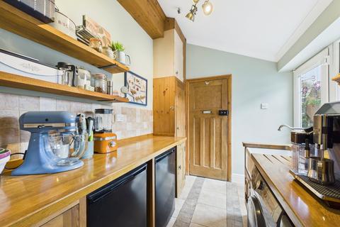 4 bedroom end of terrace house for sale, Beverley Road, Hull, HU6 7EX
