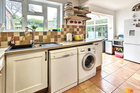 5 bedroom semi-detached house for sale, Chapmans Crescent, Chesham, HP5