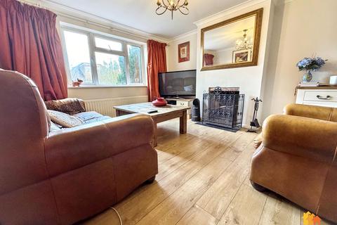 5 bedroom semi-detached house for sale, Chapmans Crescent, Chesham, HP5