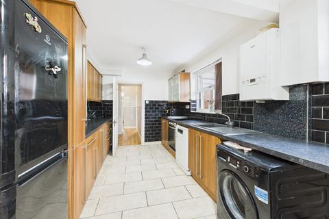 3 bedroom terraced house for sale, Albert Avenue, Anlaby Road, Hull, HU3 6QG
