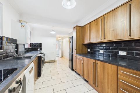 3 bedroom terraced house for sale, Albert Avenue, Anlaby Road, Hull, HU3 6QG