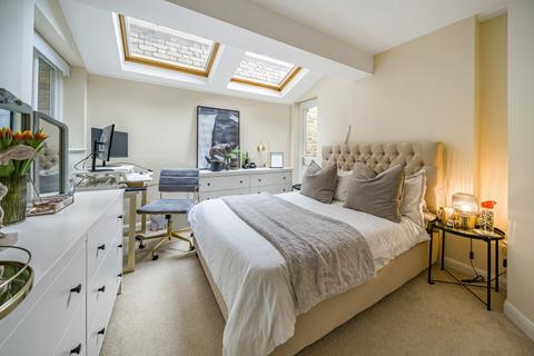 2 bedroom property to rent, Almeric Road, Battersea, London, SW11