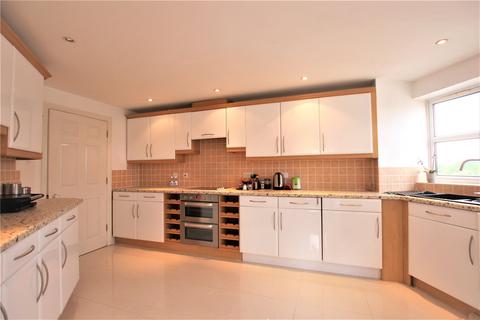 2 bedroom flat to rent, Handel Road, Southampton SO15