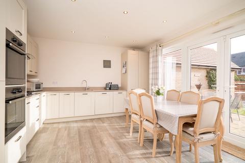 undefined, Magpie Meadows, Caddington, LU1