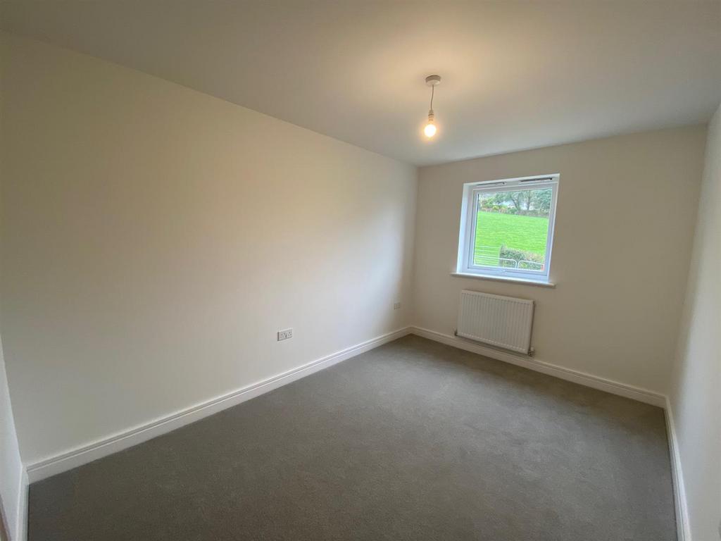 Trayne bedroom 1.png