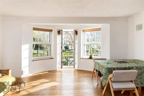 2 bedroom flat for sale, Norfolk Square, Brighton