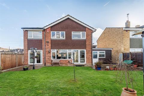 4 bedroom detached house for sale, Pick Hill, Waltham Abbey