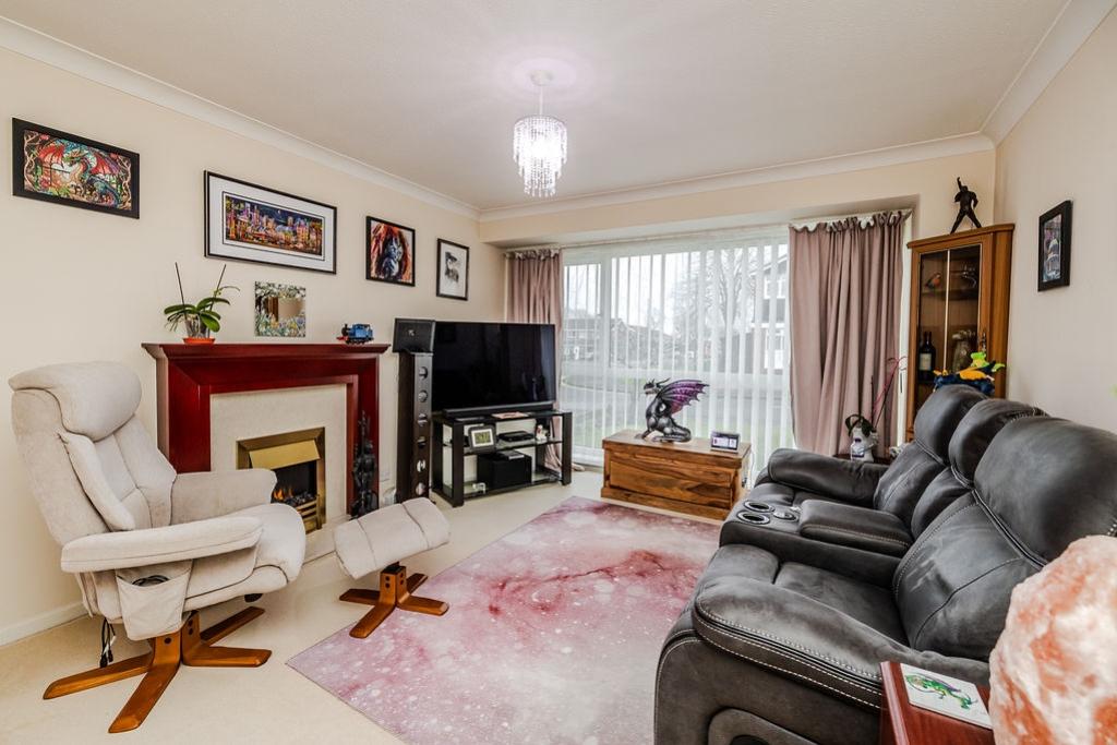 2 Somerton Court Kingston Park Newcastleupon Tyne NE32 QZ-