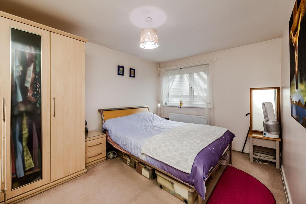 2 Somerton Court Kingston Park Newcastleupon Tyne NE32 QZ-