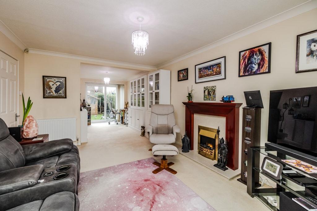 2 Somerton Court Kingston Park Newcastleupon Tyne NE32 QZ-