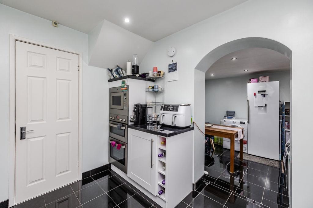 2 Somerton Court Kingston Park Newcastleupon Tyne NE32 QZ-