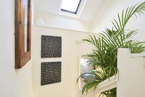 undefined, Newbridge Hill, Somerset BA1