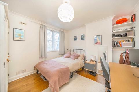 2 bedroom flat to rent, Highbury New Park, London N5