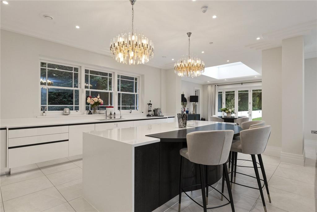Kitchen/Breakfast
