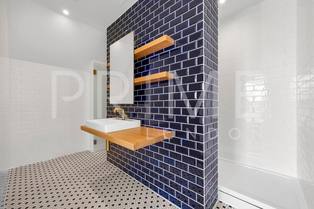 Bathroom.2.jpg