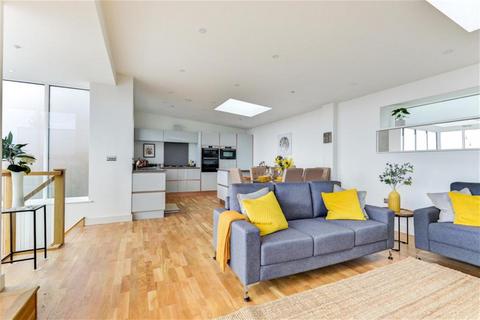 4 bedroom property to rent, Lancing BN15