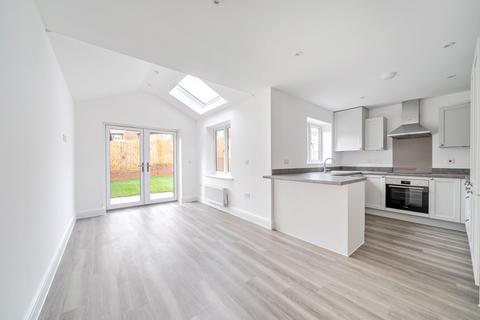 3 bedroom semi-detached house to rent, White Barrow Lane, Worting Park RG23